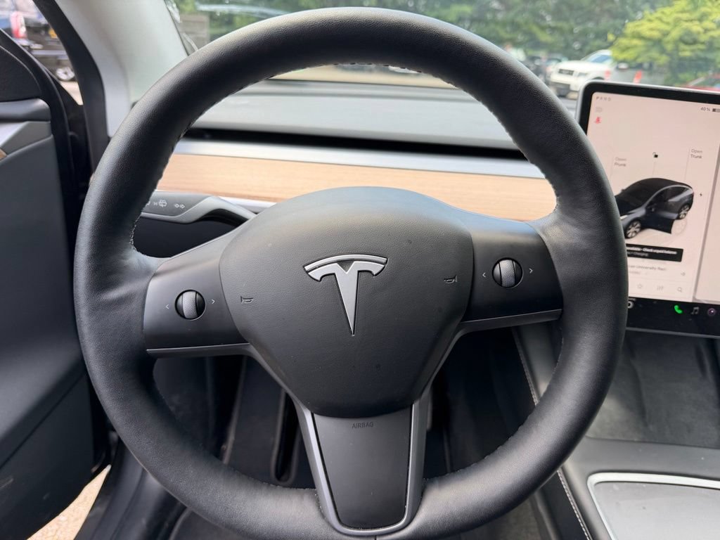 Used 2024 Tesla Model Y Long Range AWD/4WD image 14