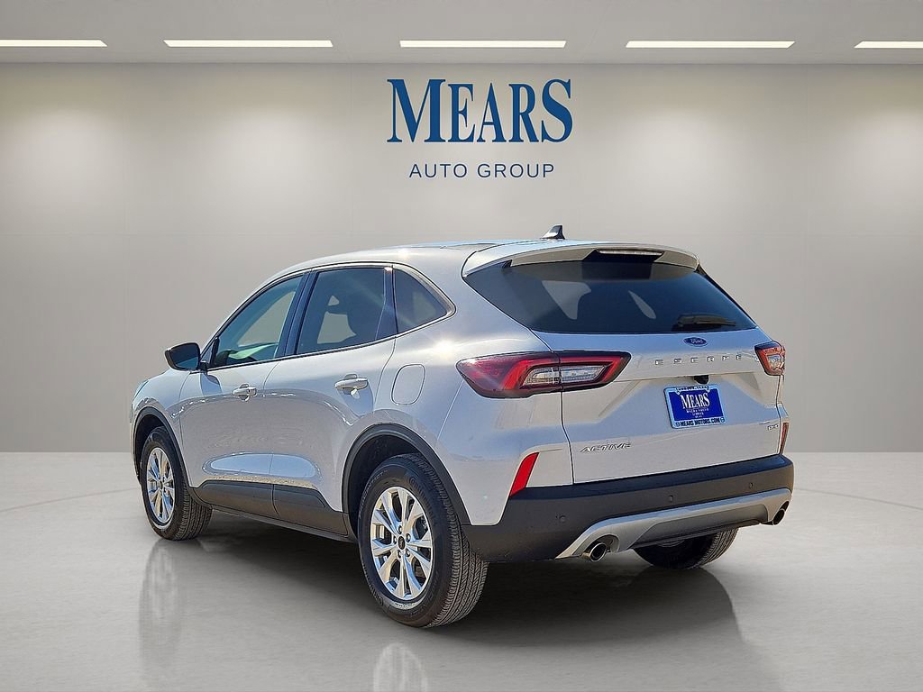 Used 2025 Ford Escape Active w/ Tech Pack #1 image 3