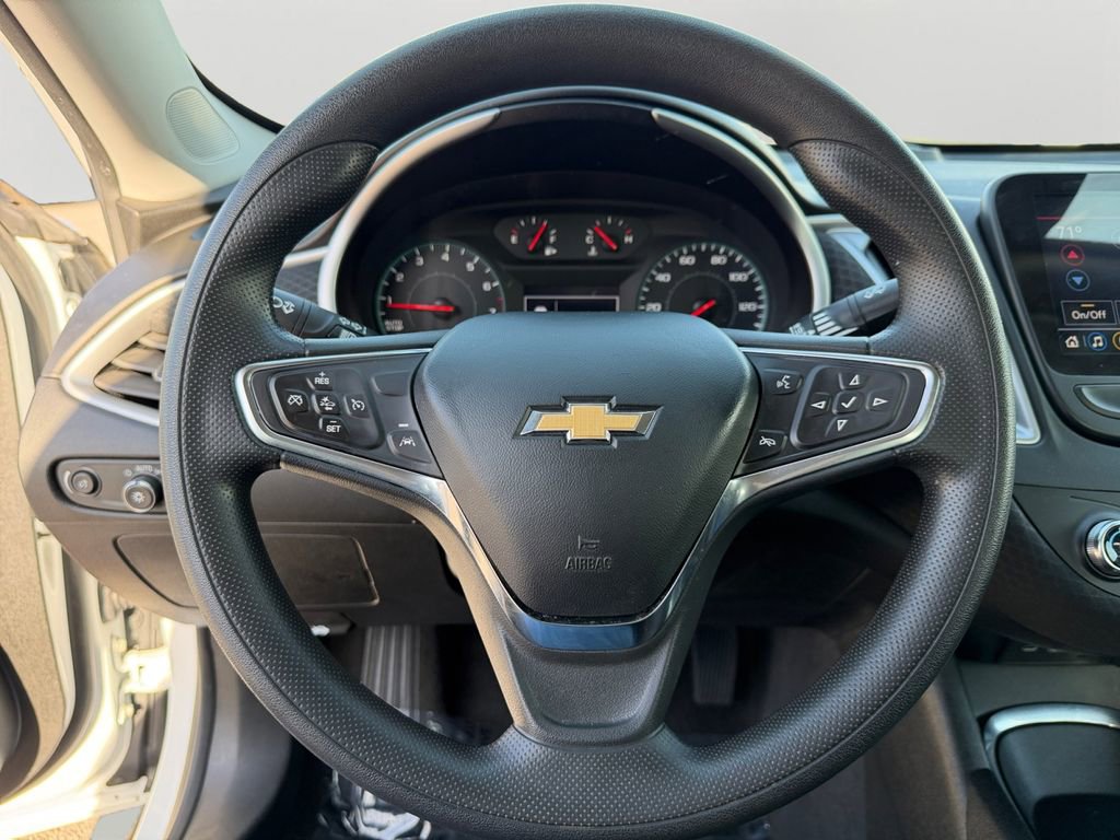 Used 2024 Chevrolet Malibu LT image 19