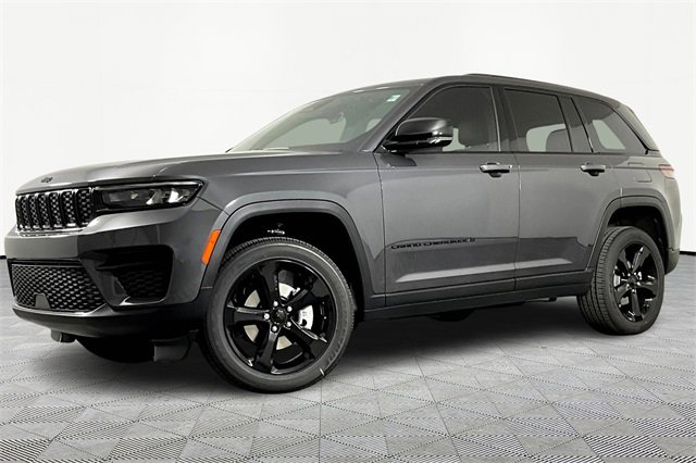New 2025 Jeep Grand Cherokee Altitude
