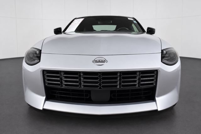 Certified 2024 Nissan Z Performance w/ Floor Mat Package RWD image 2