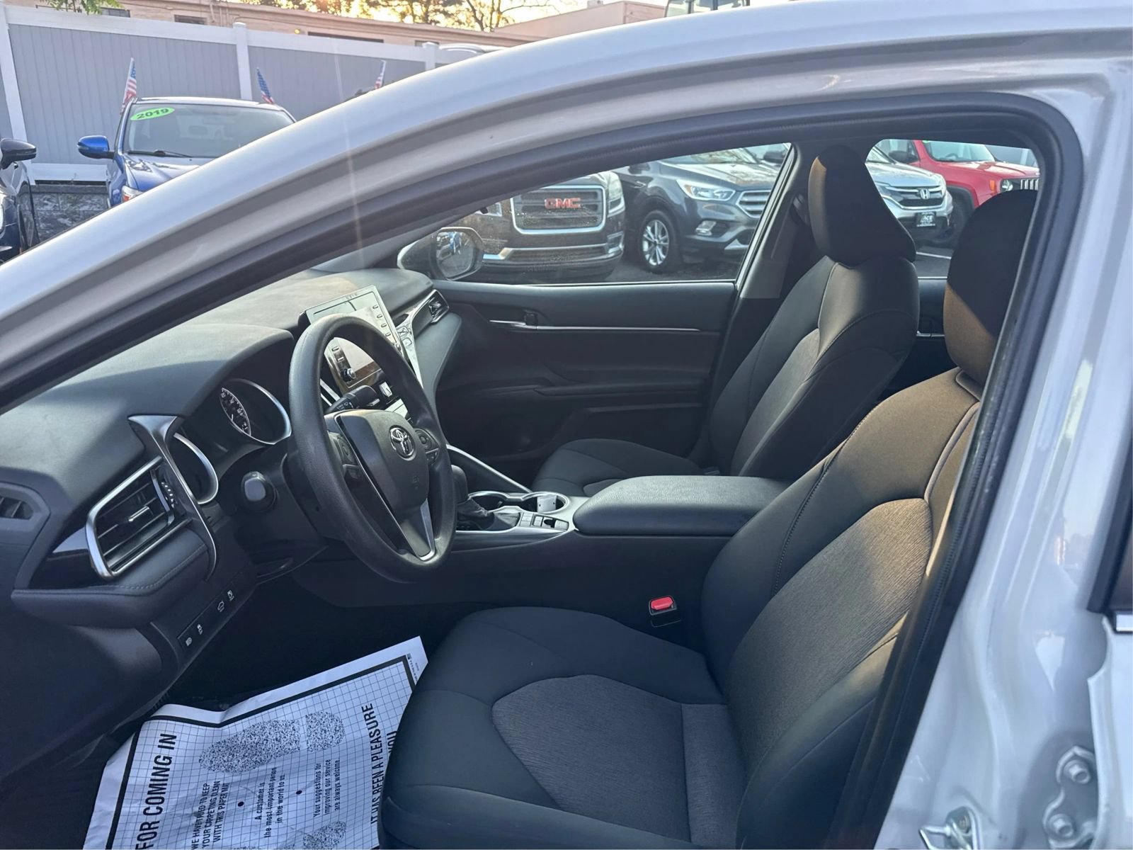 Used 2023 Toyota Camry LE FWD image 9