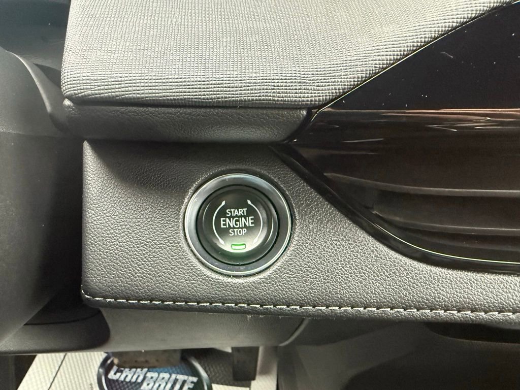 Used 2025 Buick Enclave Preferred image 43