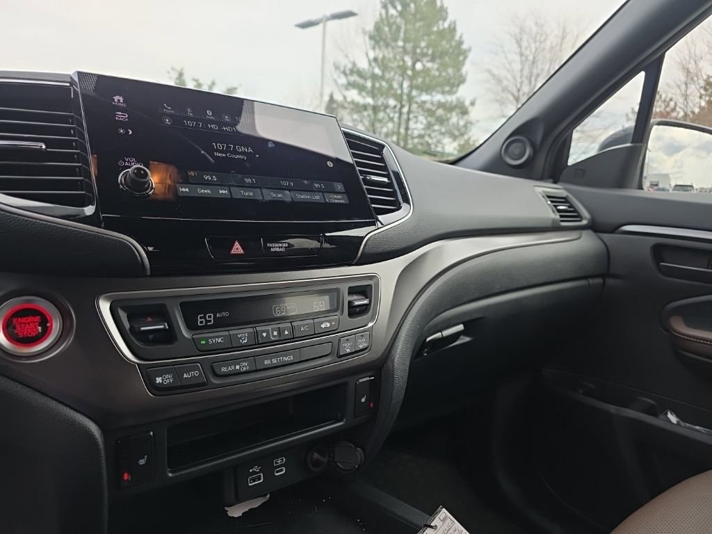 Used 2024 Honda Passport EX-L image 19