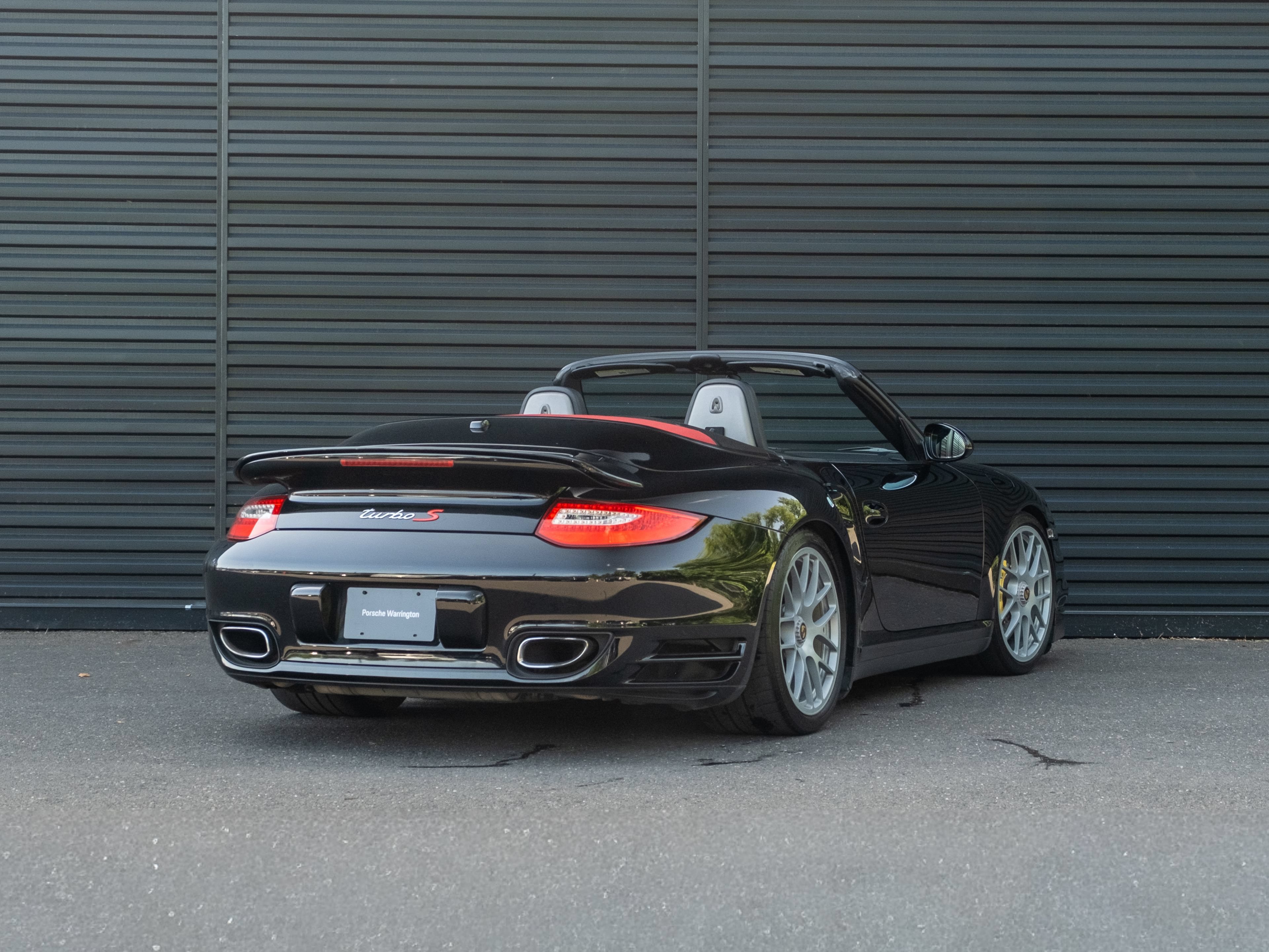Used 2011 Porsche 911 Turbo S AWD/4WD image 8