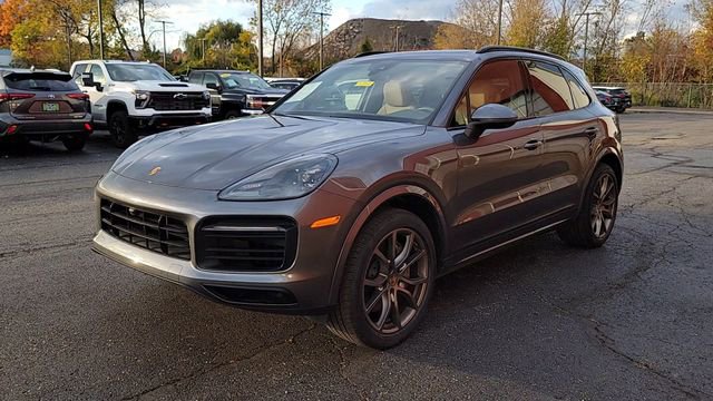 Used 2021 Porsche Cayenne S image 4