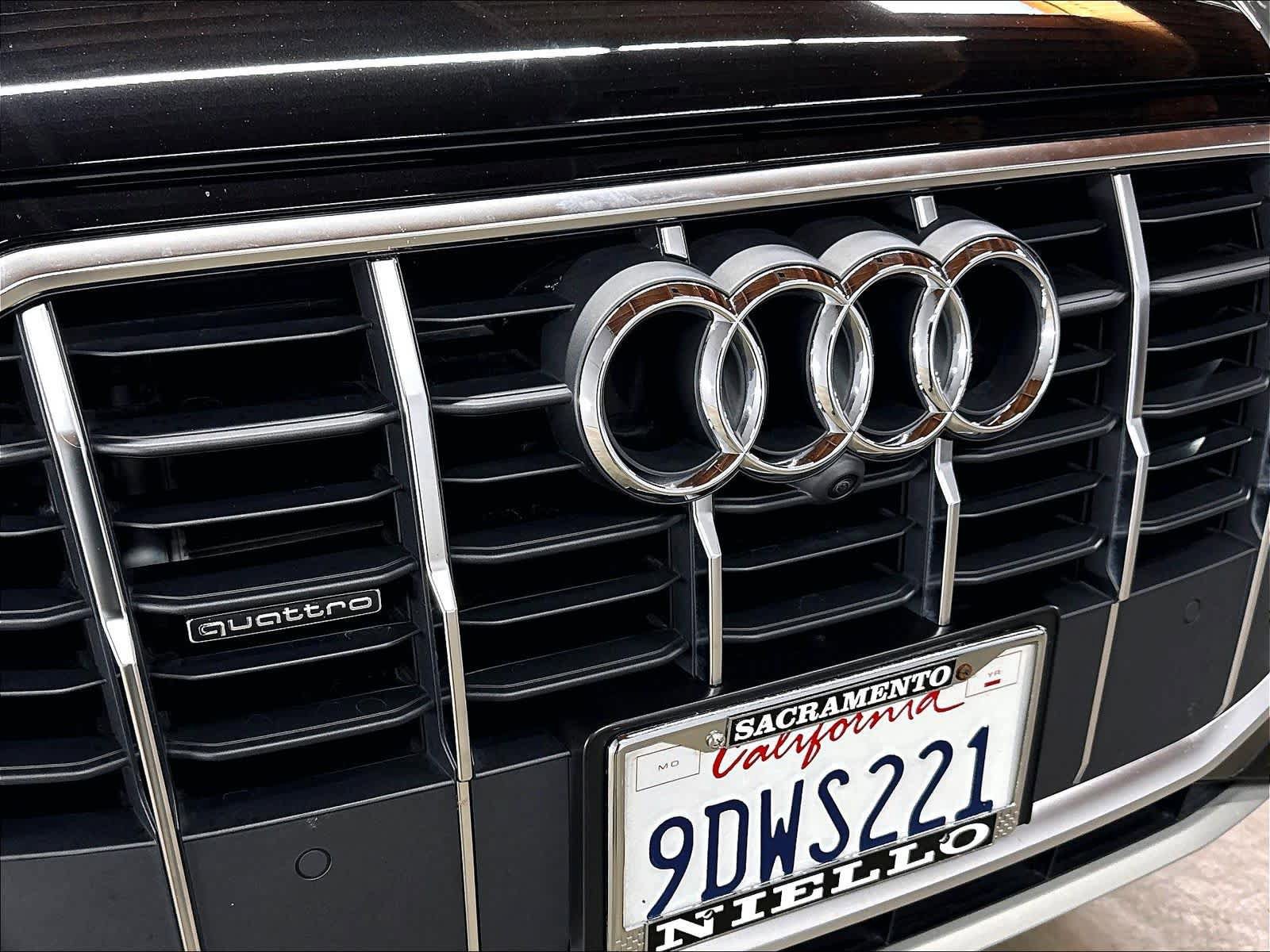 Used 2022 Audi Q7 3.0T Premium w/ Convenience Package AWD/4WD image 32