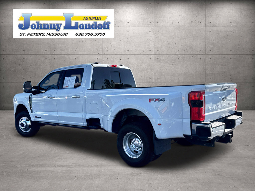 Used 2023 Ford F350 Lariat w/ Lariat Ultimate Package AWD/4WD image 3