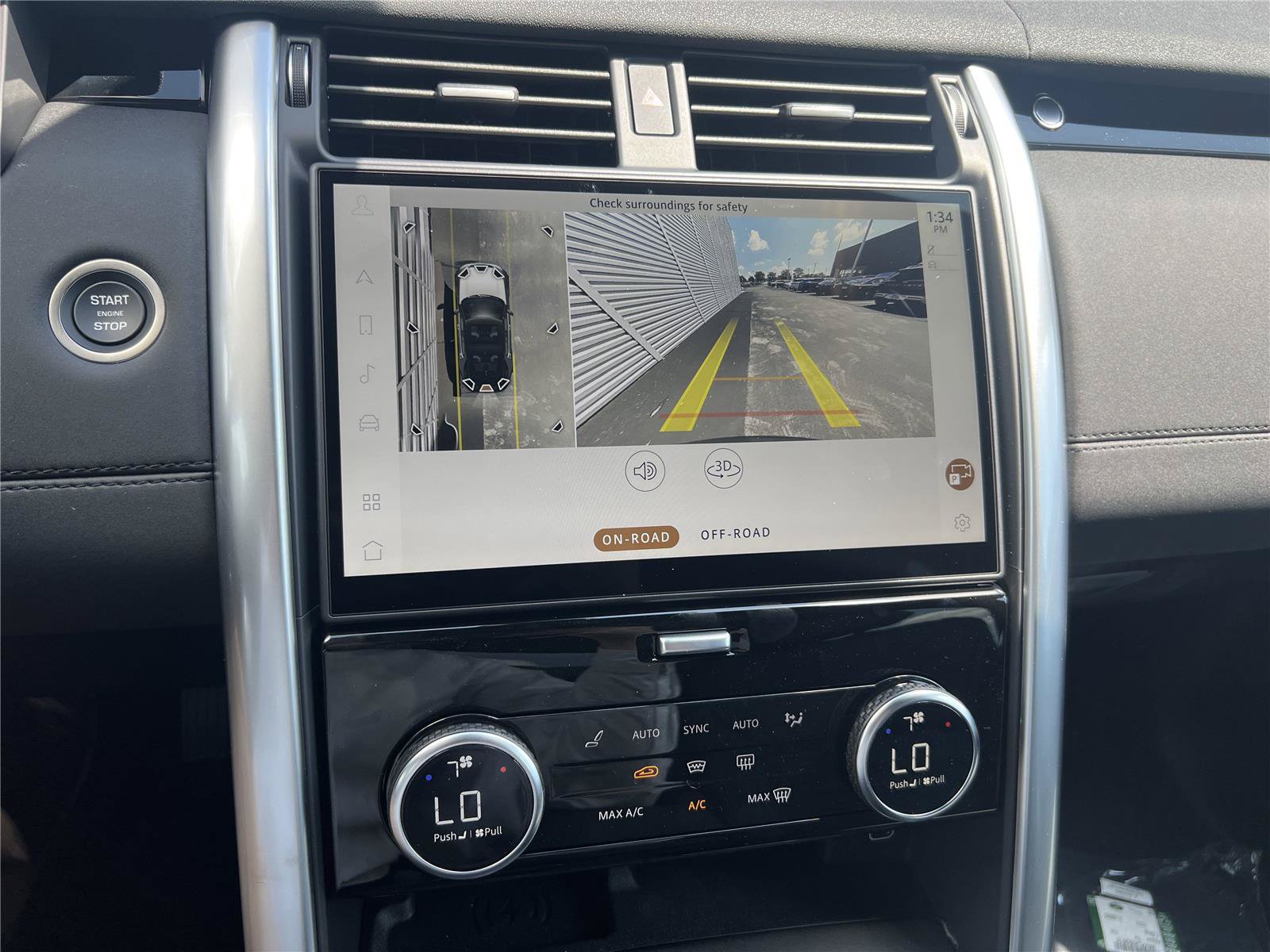 New 2025 Land Rover Discovery S AWD/4WD image 21