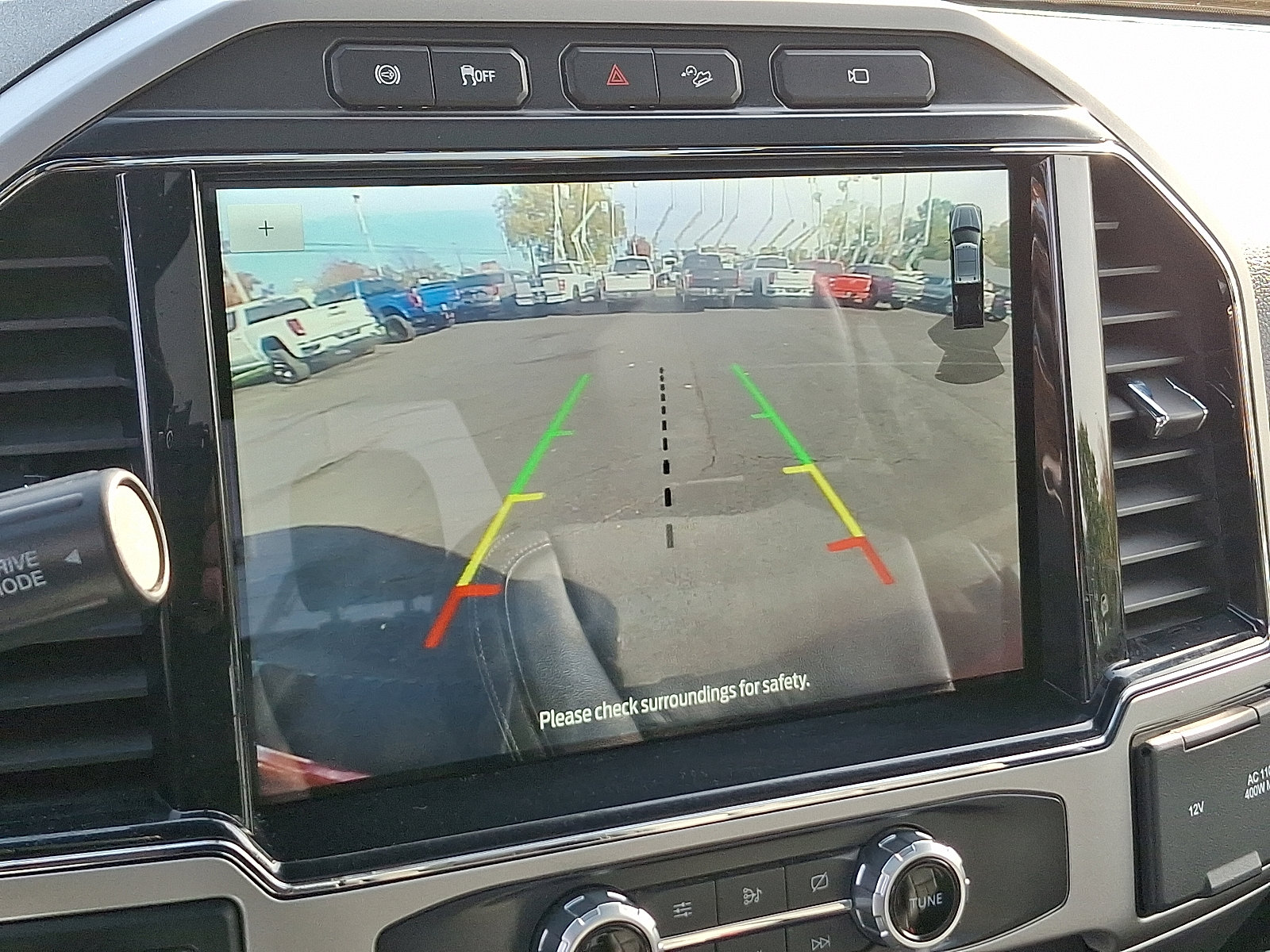 Used 2022 Ford F250 Lariat w/ Black Appearance Package image 24