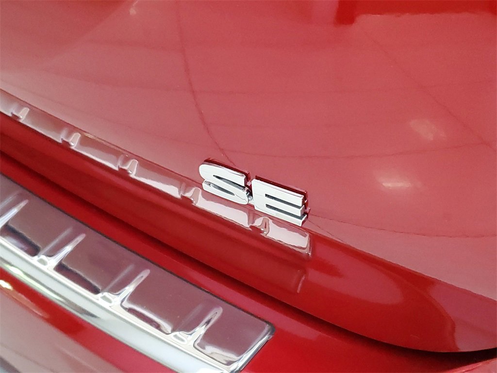 New 2025 Mitsubishi Outlander SE image 8