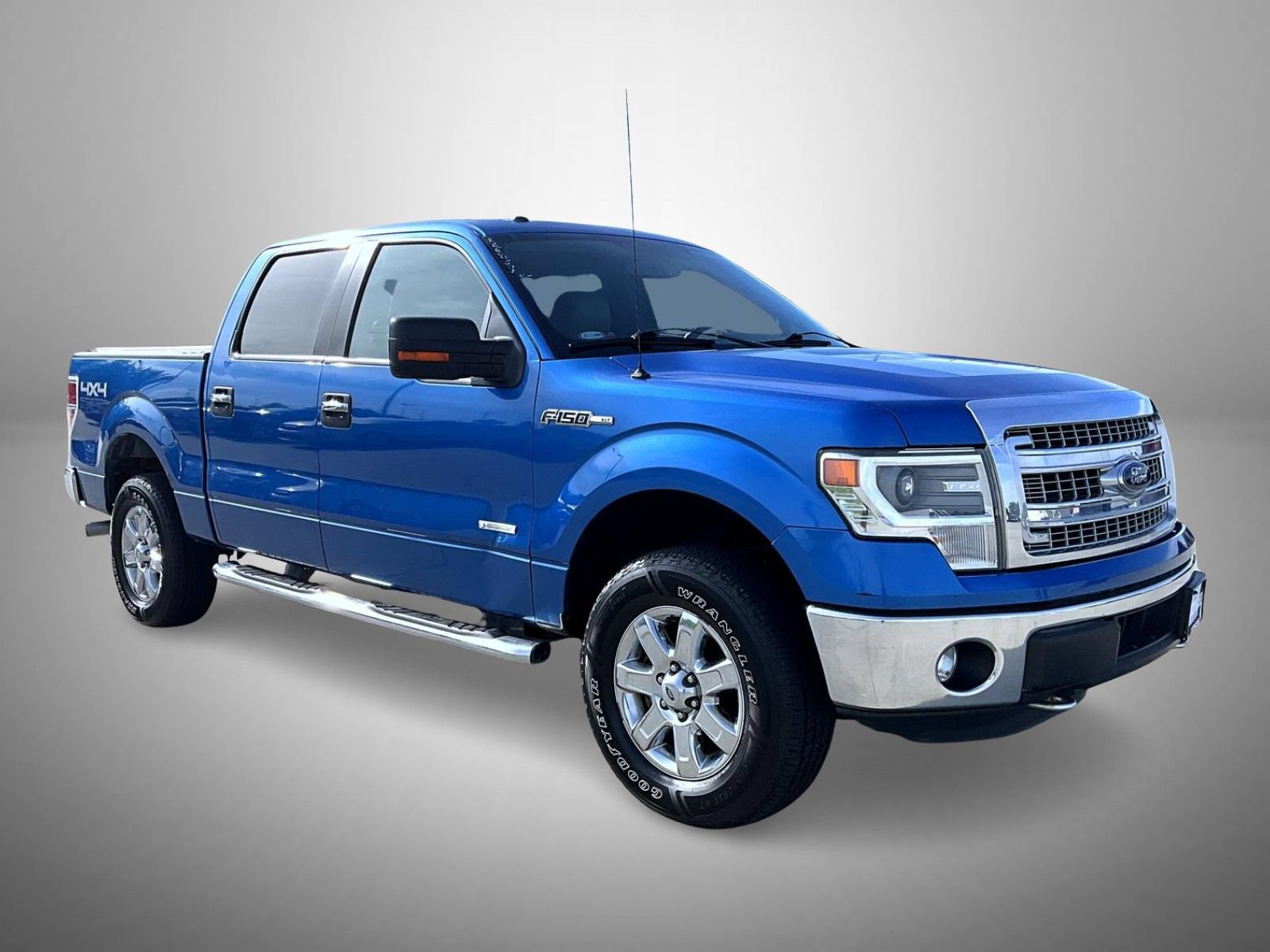Used 2014 Ford F150 XLT w/ Equipment Group 302A Luxury AWD/4WD image 3