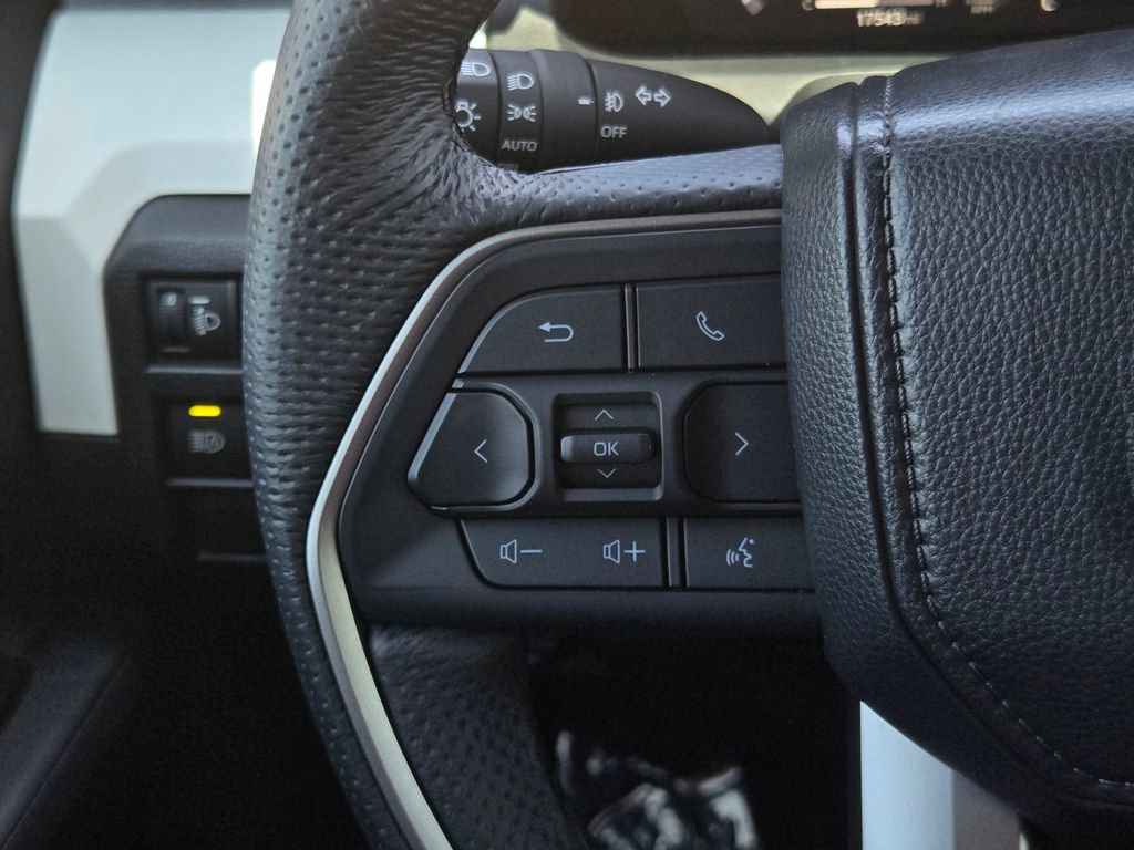Used 2024 Toyota Tacoma TRD Sport AWD/4WD image 22