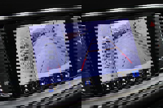 Used 2023 Buick Enclave Avenir w/ Avenir Technology Package image 9