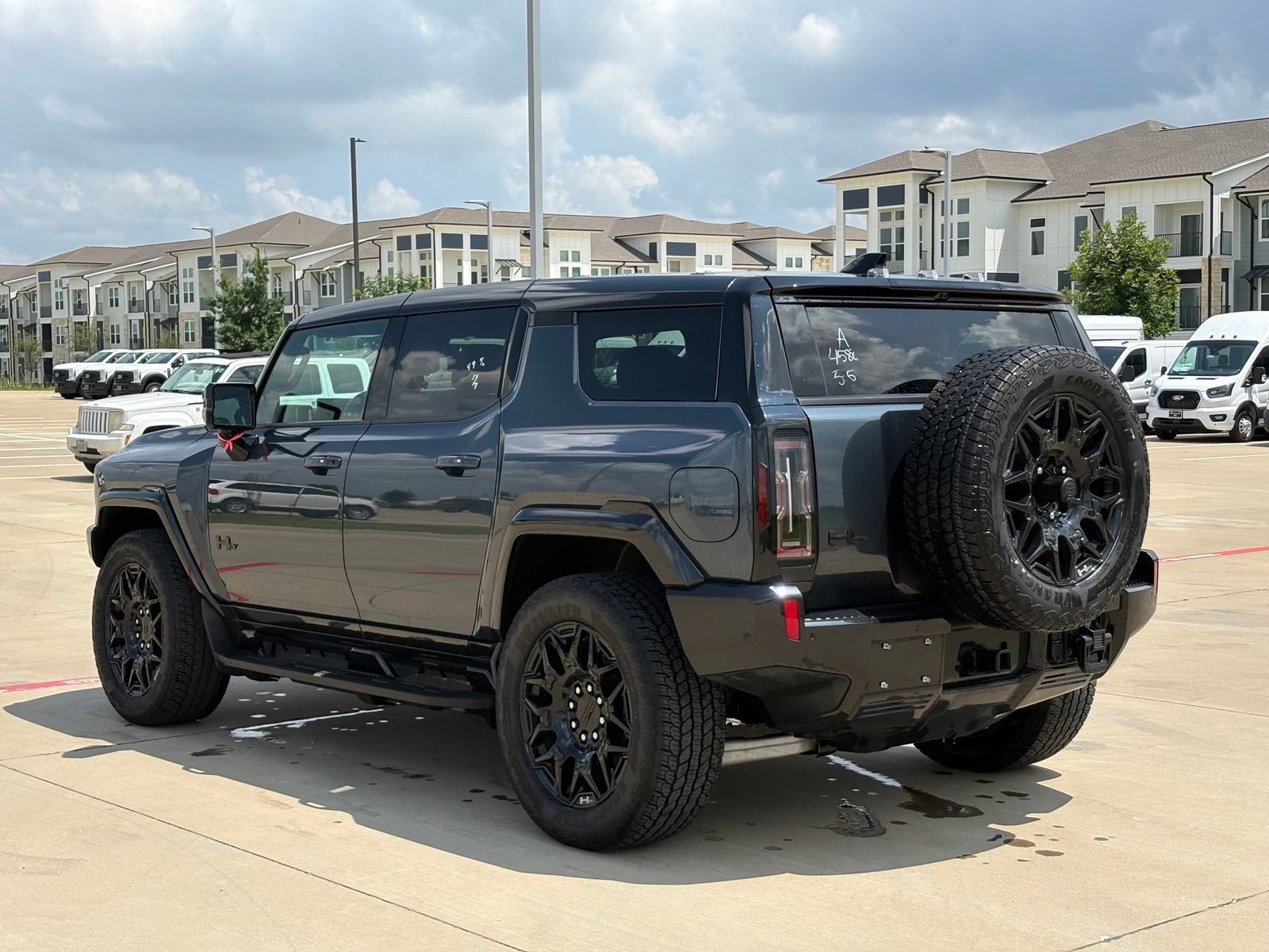 Used 2025 GMC Hummer EV 3X w/ LPO, Dark Essentials Package AWD/4WD image 5