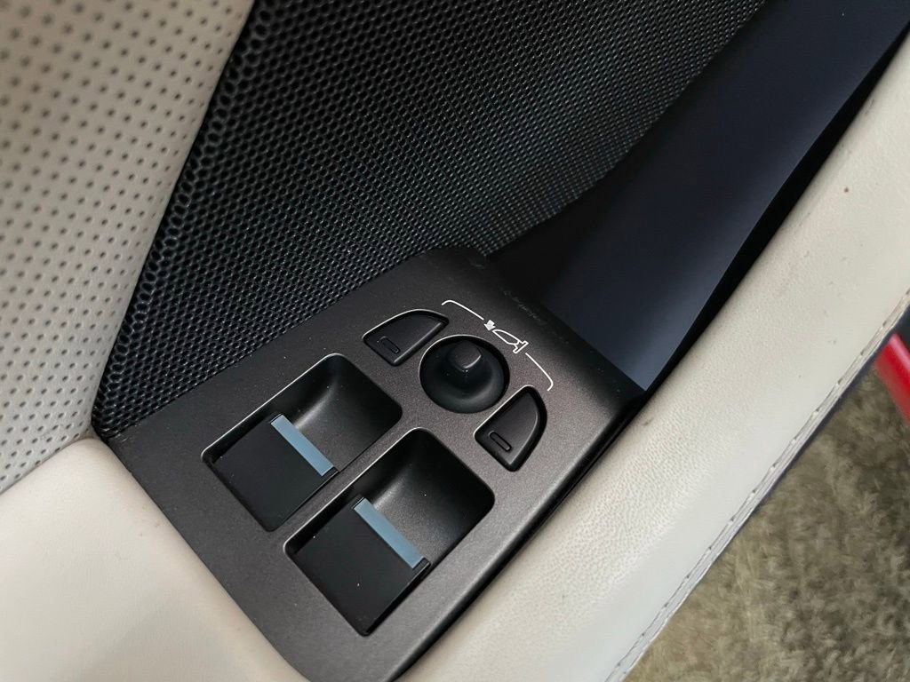 Used 2021 Jaguar F-TYPE Convertible image 31