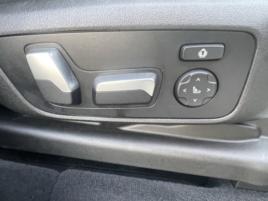 Used 2018 BMW X3 M40i image 15