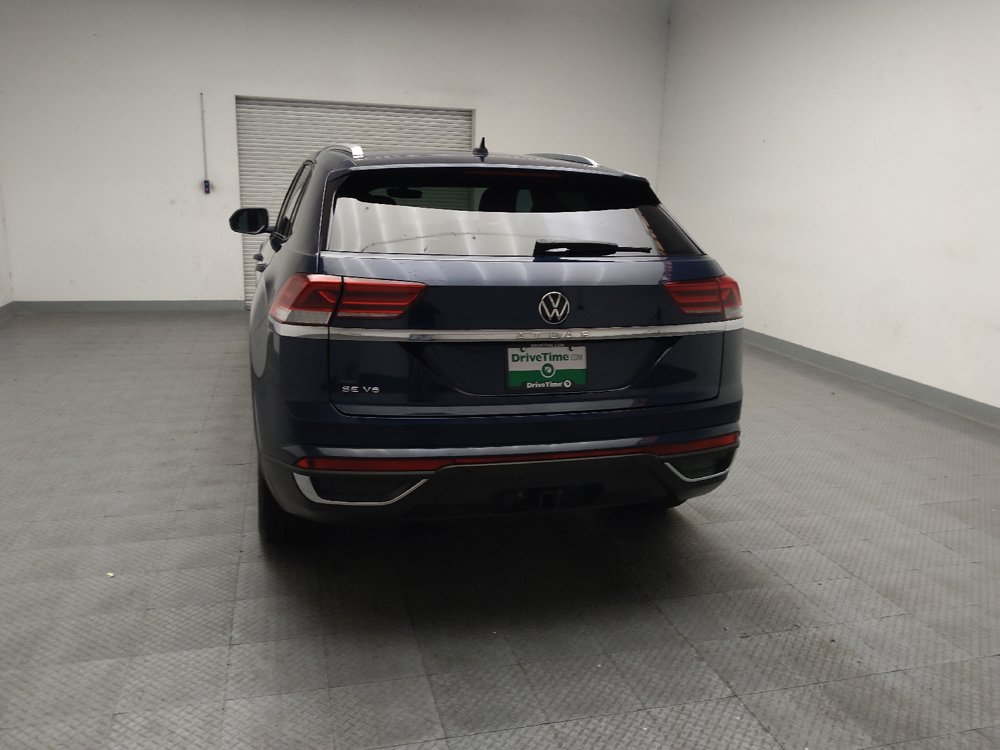 Used 2023 Volkswagen Atlas Cross Sport SE w/ Panoramic Sunroof Package FWD image 6