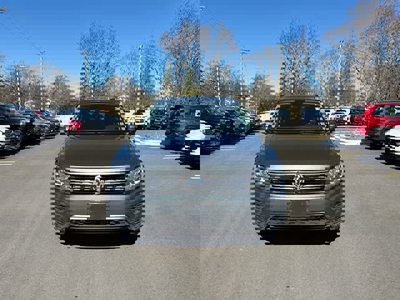 Used 2019 Volkswagen Tiguan SE w/ Panoramic Sunroof Package image 16