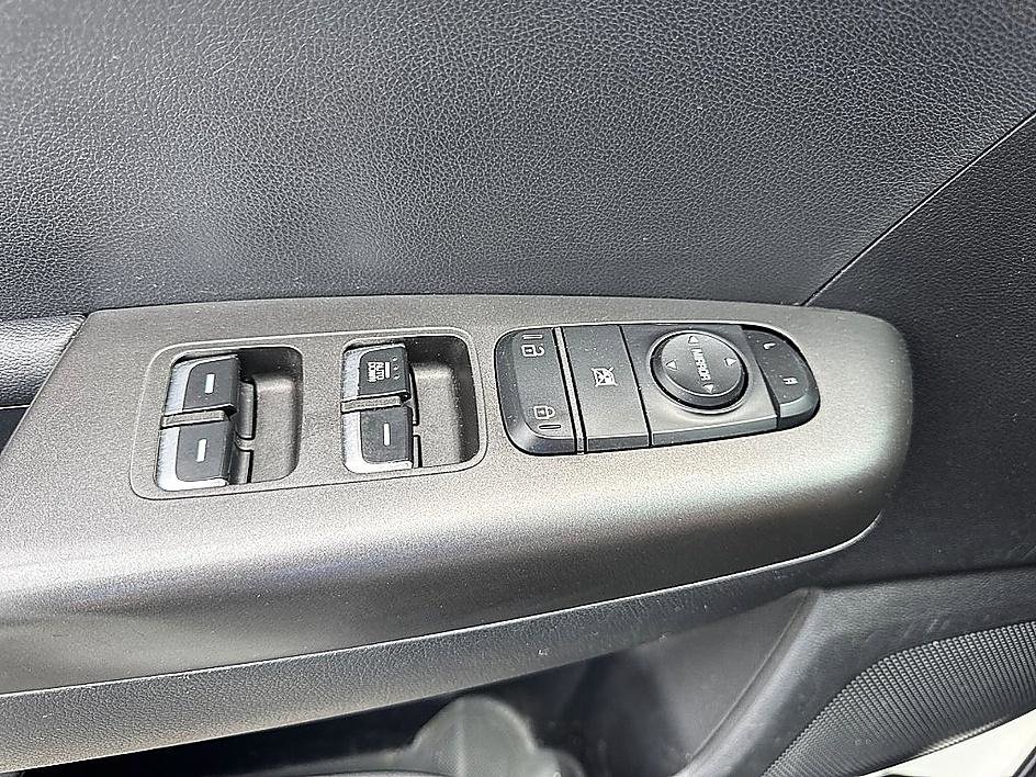 Used 2020 Kia Sportage LX FWD image 20