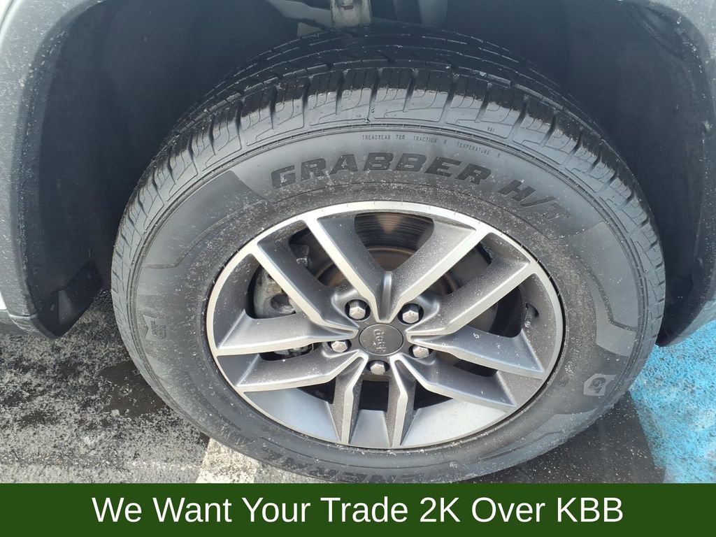 Used 2022 Jeep Grand Cherokee Limited image 29