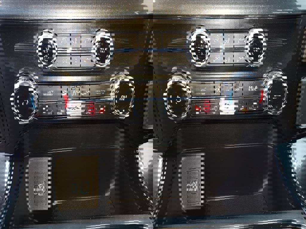 Certified 2023 Ford F150 XLT w/ Equipment Group 302A High image 18