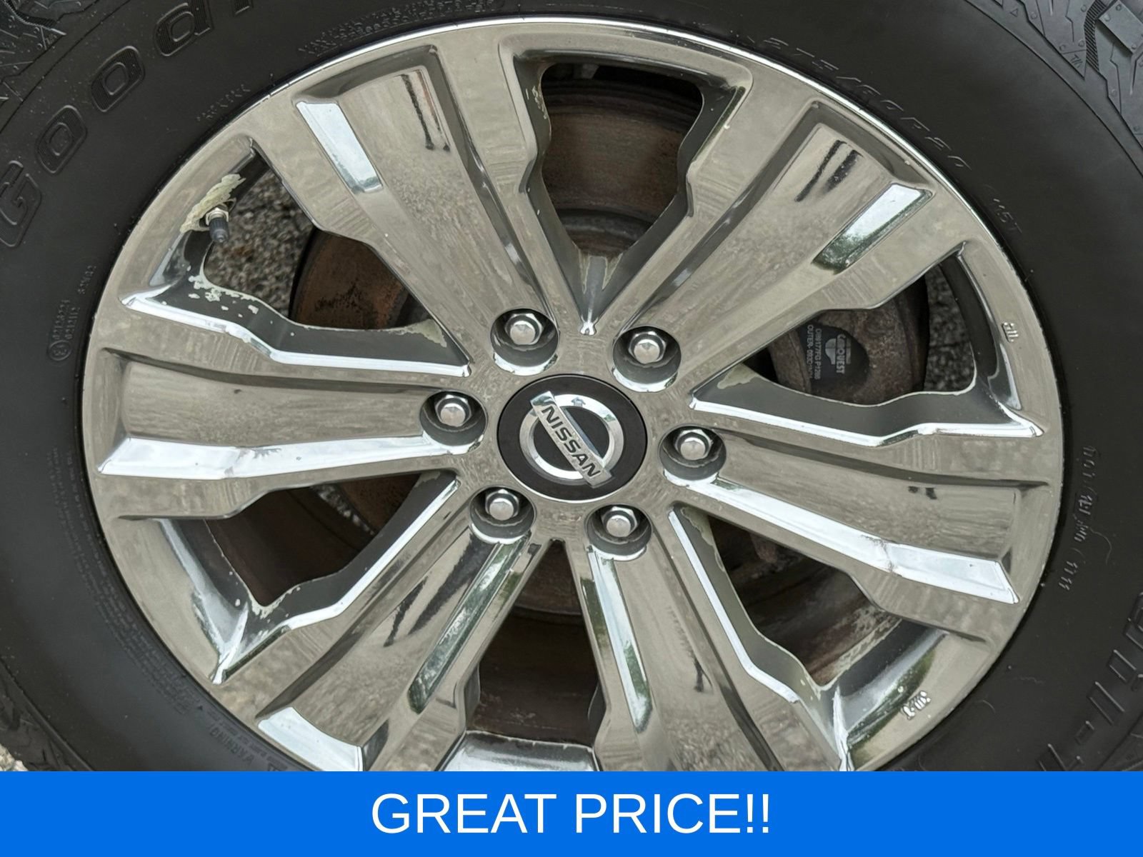 Used 2019 Nissan Titan SV w/ SV Convenience Package AWD/4WD image 15