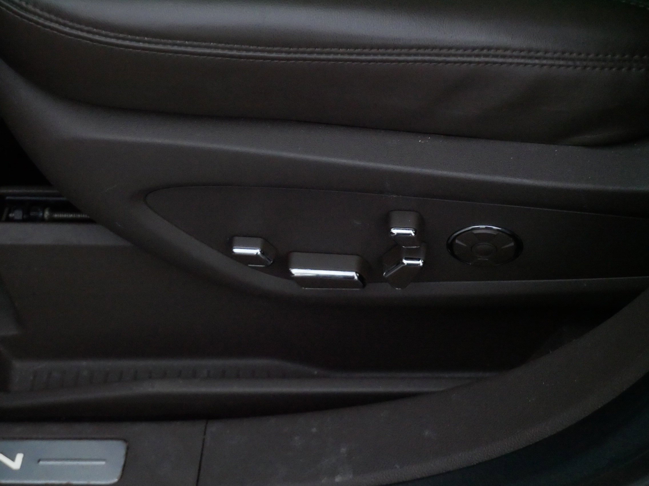 Used 2018 Lincoln MKX Reserve w/ Lincoln MKX Climate Package image 20