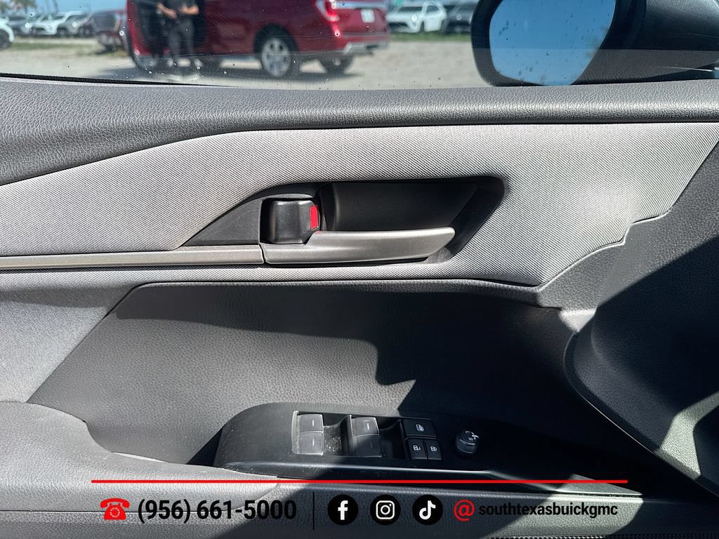 Used 2025 Toyota Camry LE w/ Convenience Package FWD image 10