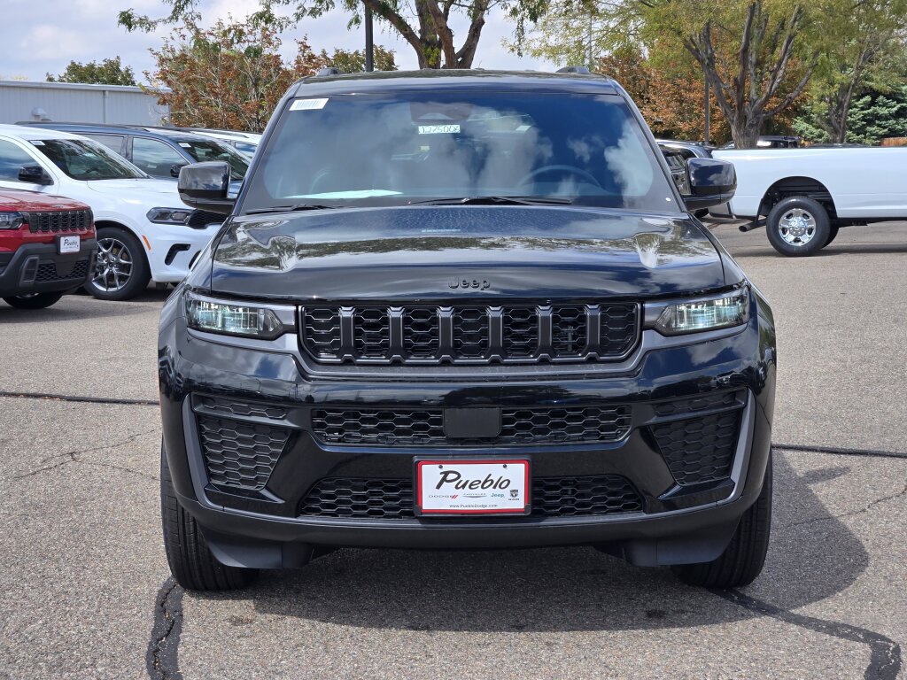 New 2027 Jeep Grand Cherokee Altitude AWD/4WD image 6