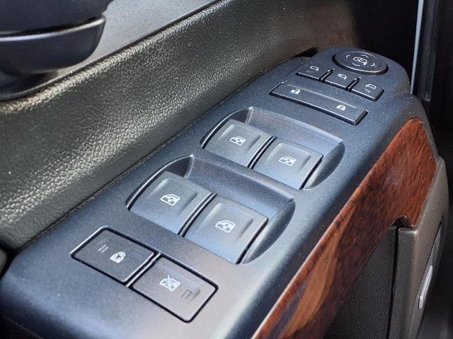 Used 2018 GMC Sierra 1500 SLT w/ Enhanced Driver Alert Package image 16