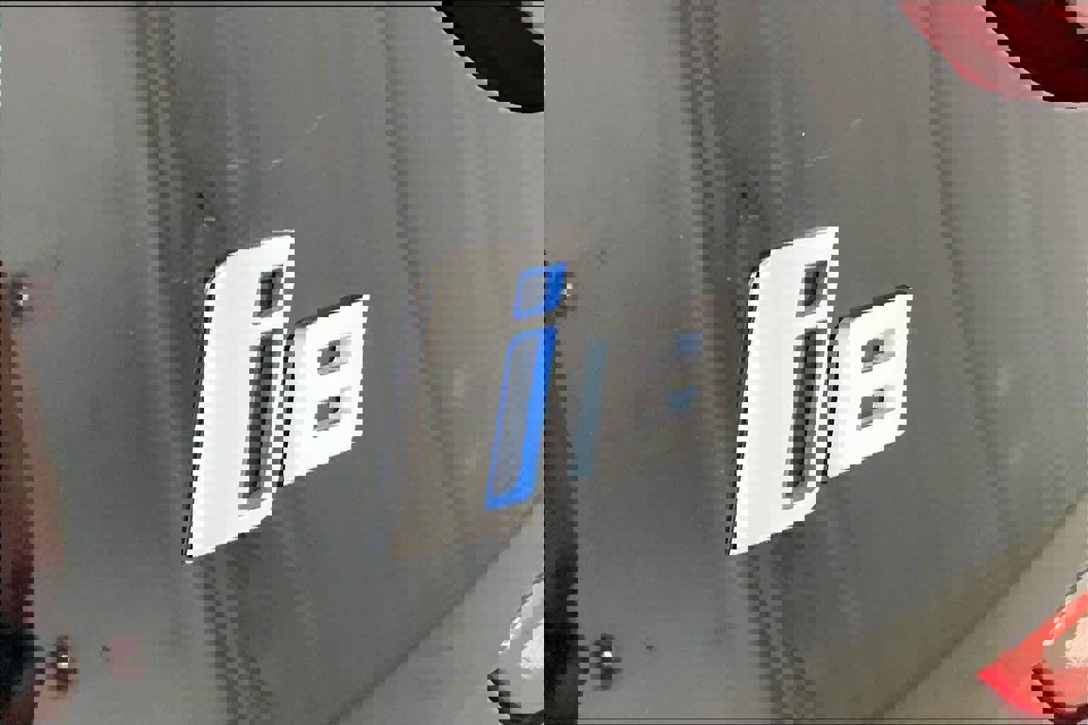 Used 2014 BMW i8 image 10