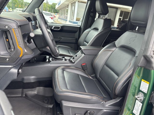 Used 2024 Ford Bronco Badlands image 4