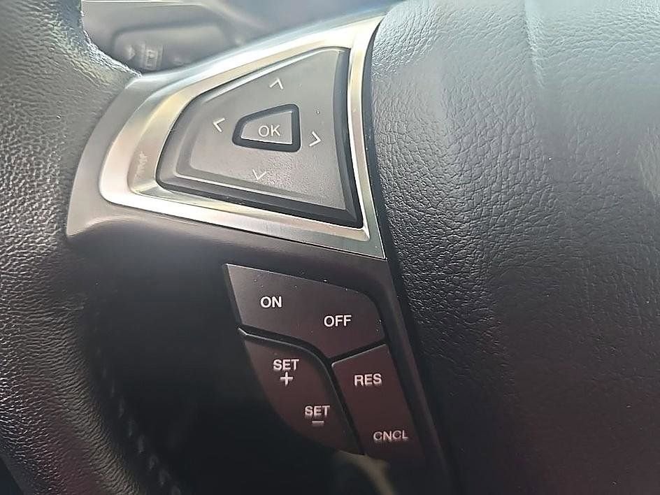 Used 2023 Ford Edge SEL w/ Convenience Package AWD/4WD image 17