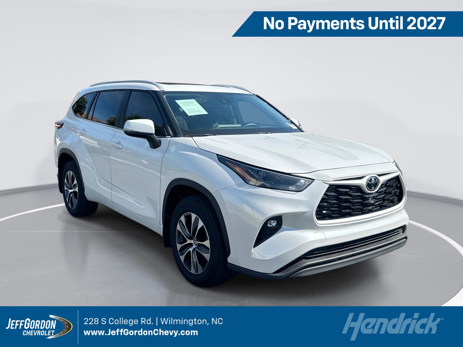 Used 2025 Toyota Highlander XLE
