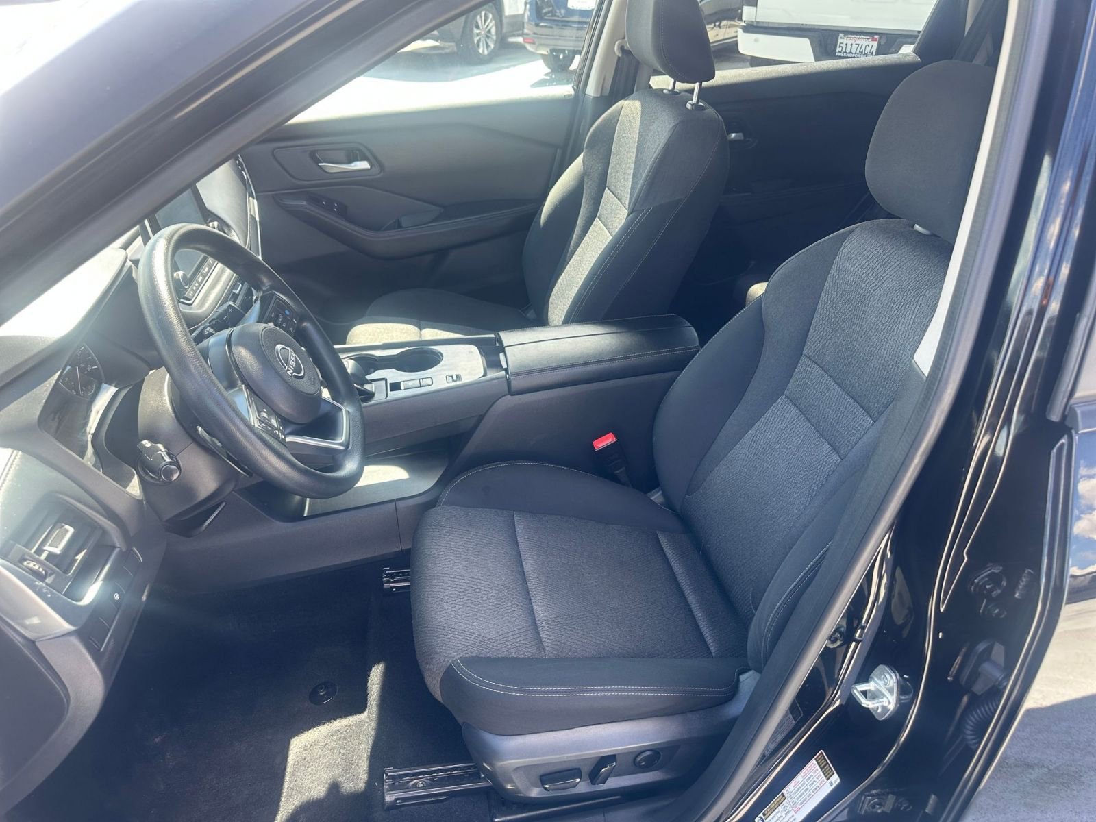 Used 2024 Nissan Rogue SV FWD image 38