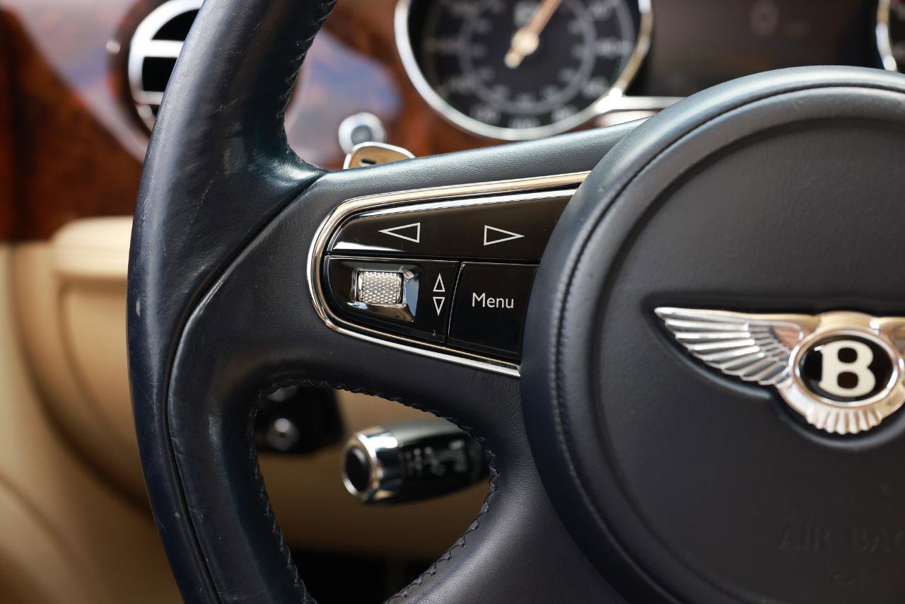 Used 2012 Bentley Mulsanne RWD image 35