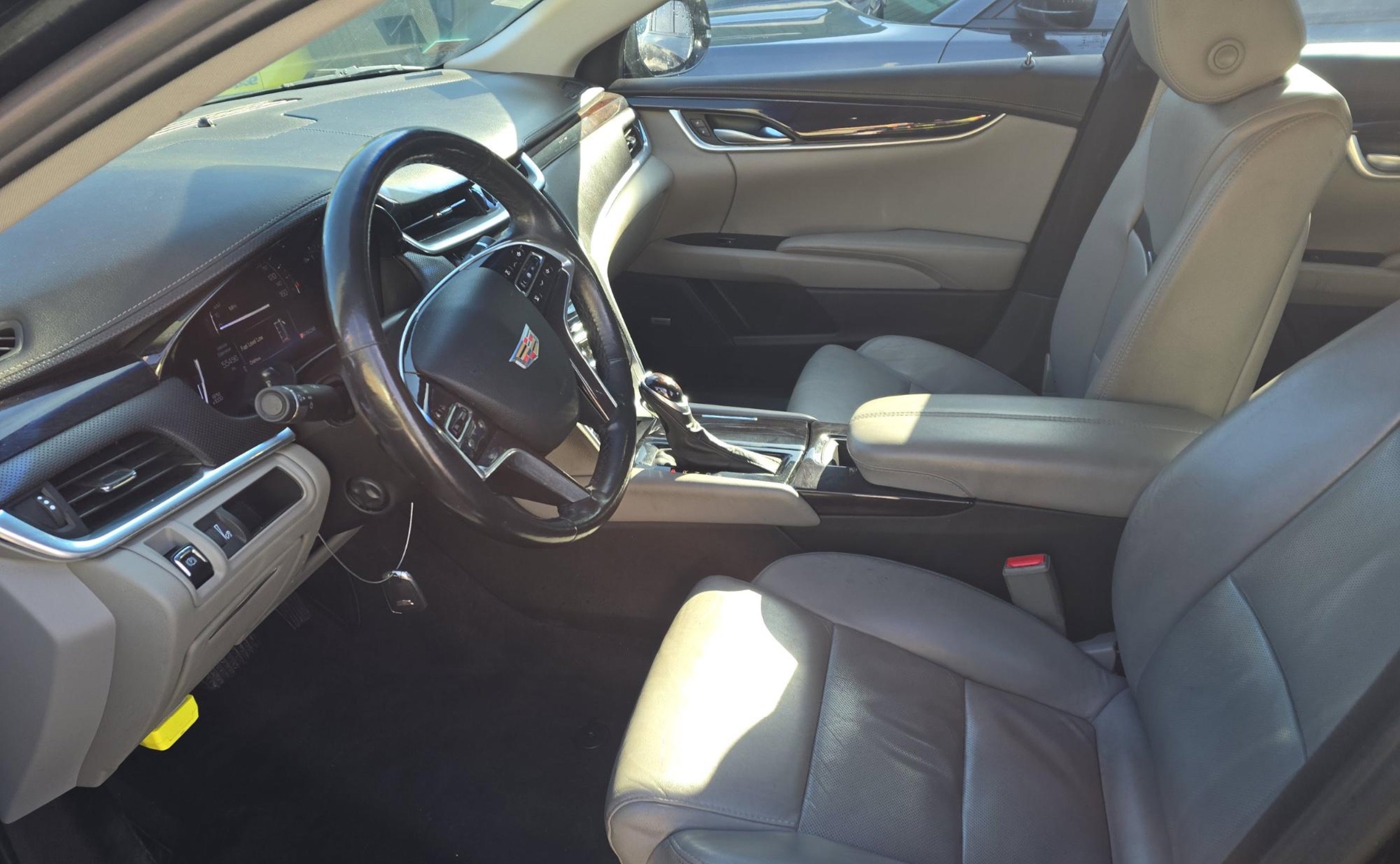 Used 2017 Cadillac XTS Luxury image 5