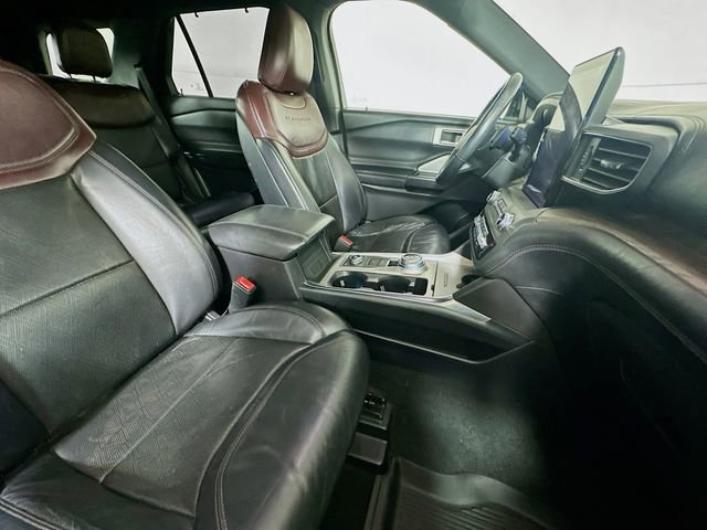 Used 2020 Ford Explorer Platinum w/ Premium Technology Package image 31