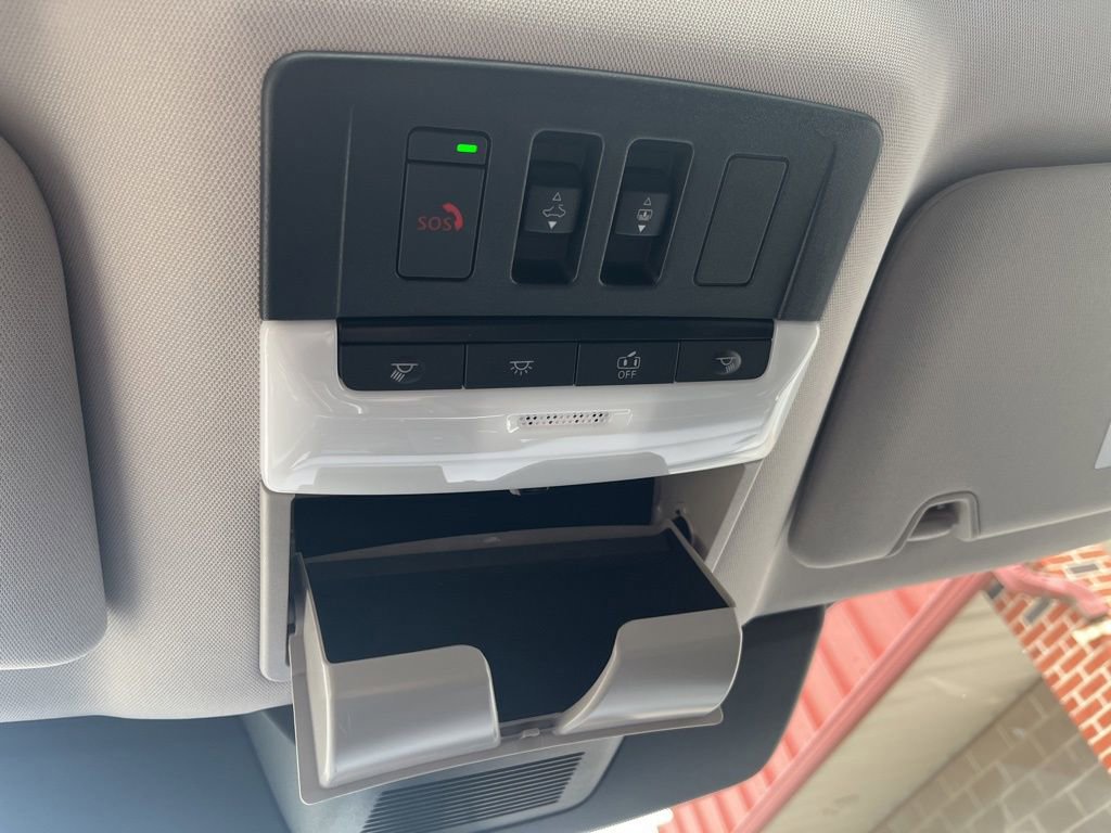 Used 2025 Nissan Pathfinder Platinum w/ Cargo Package image 76