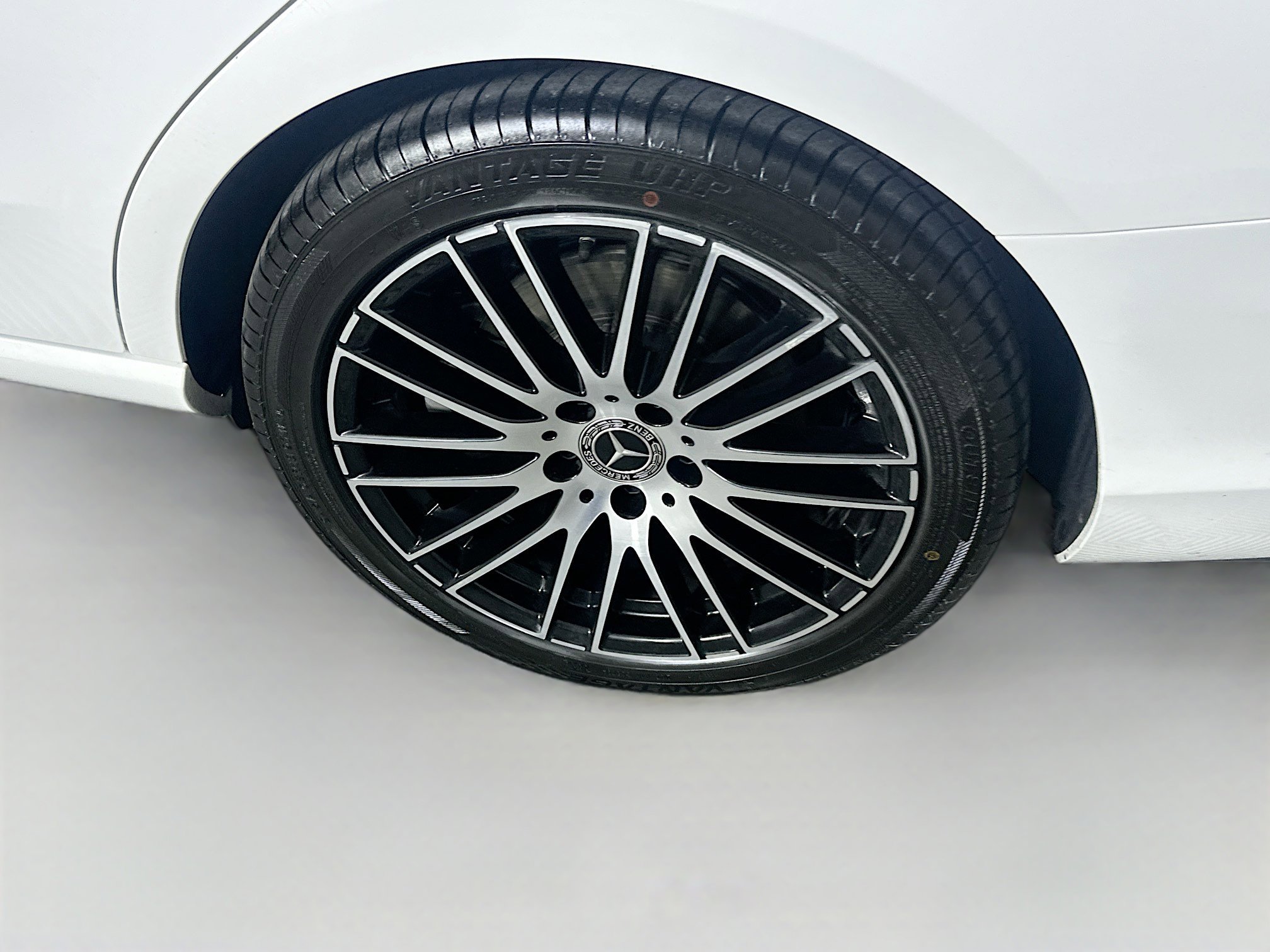 Used 2024 Mercedes-Benz C 300 Sedan image 11