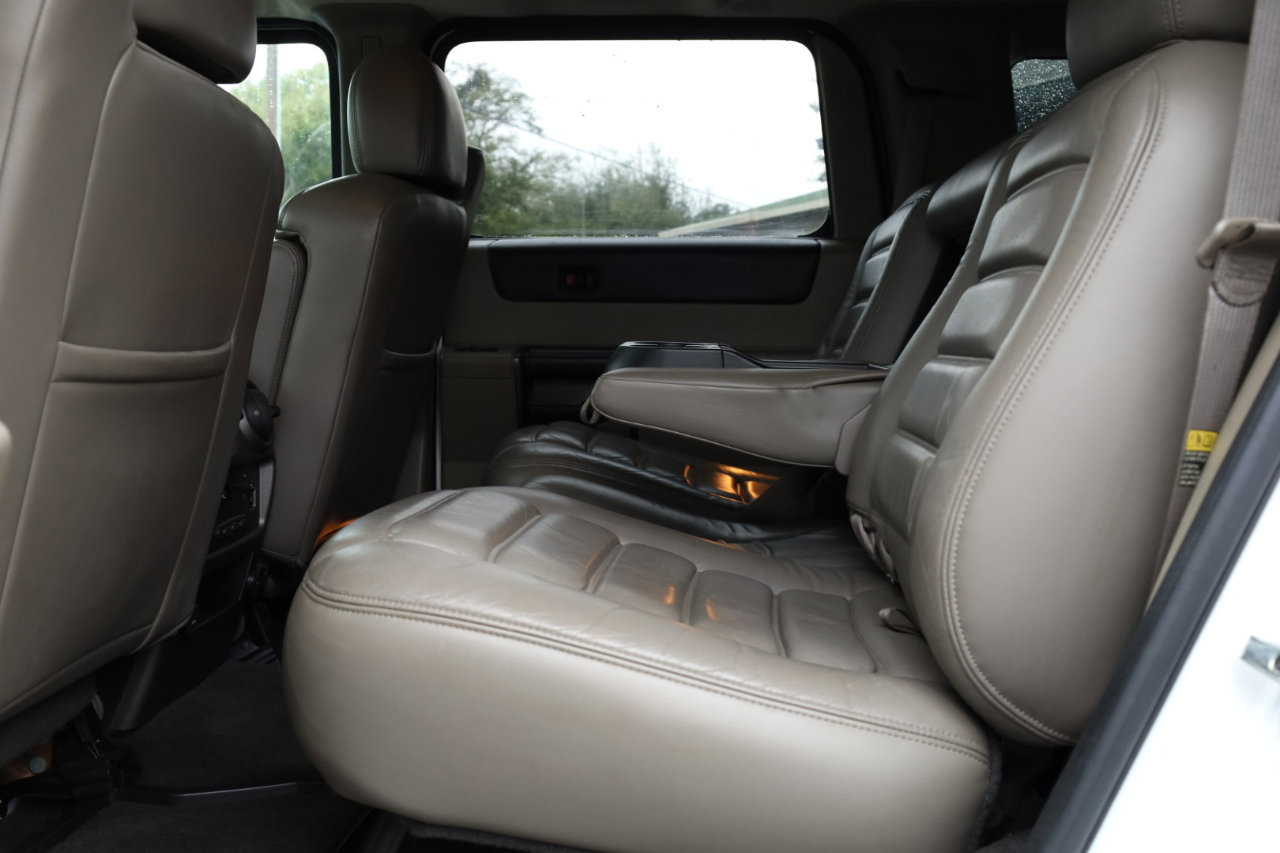 Used 2003 HUMMER H2 w/ Preferred Equipment Group image 12