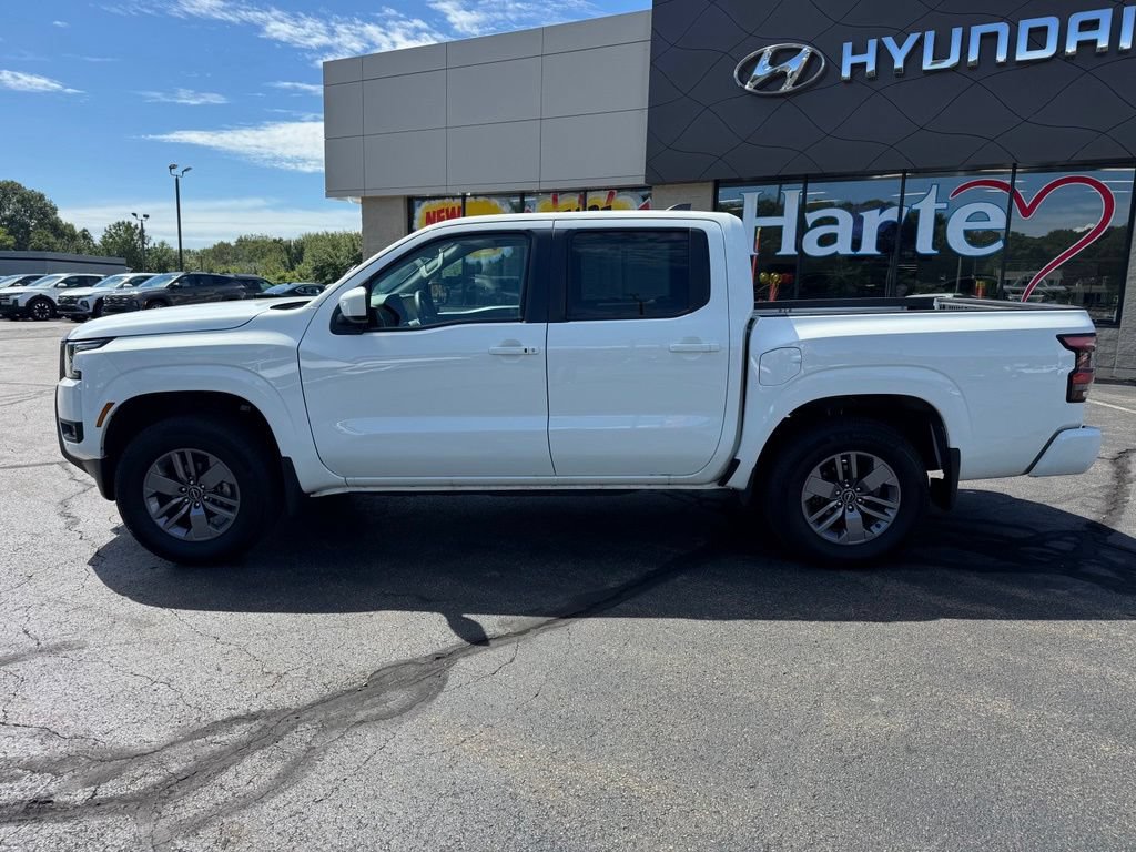 Used 2025 Nissan Frontier SV w/ SV Convenience Package AWD/4WD image 8