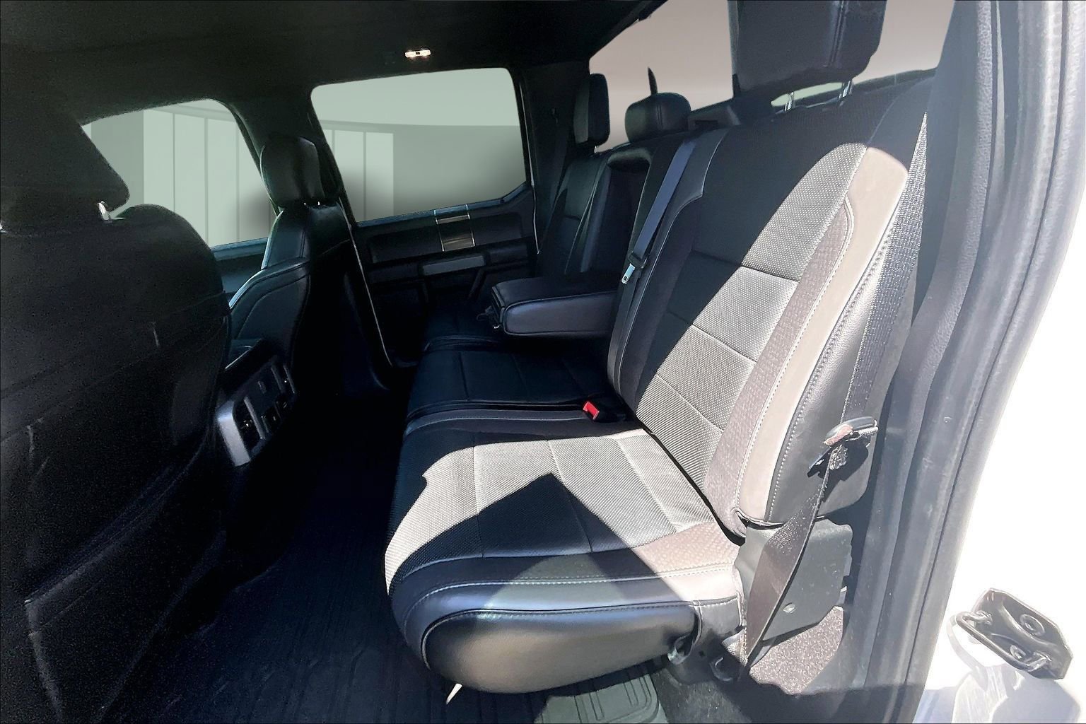 Used 2019 Ford F150 Raptor w/ Equipment Group 801A Mid image 23