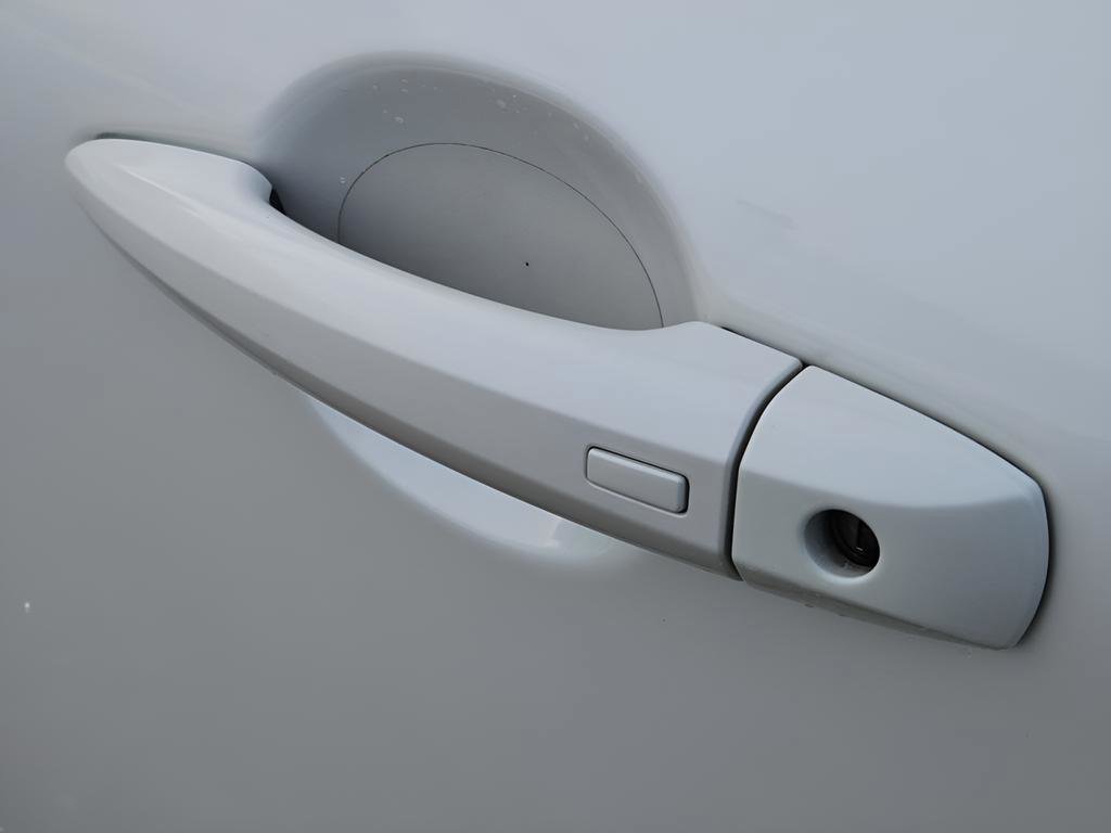 Used 2022 Nissan Rogue SV image 15