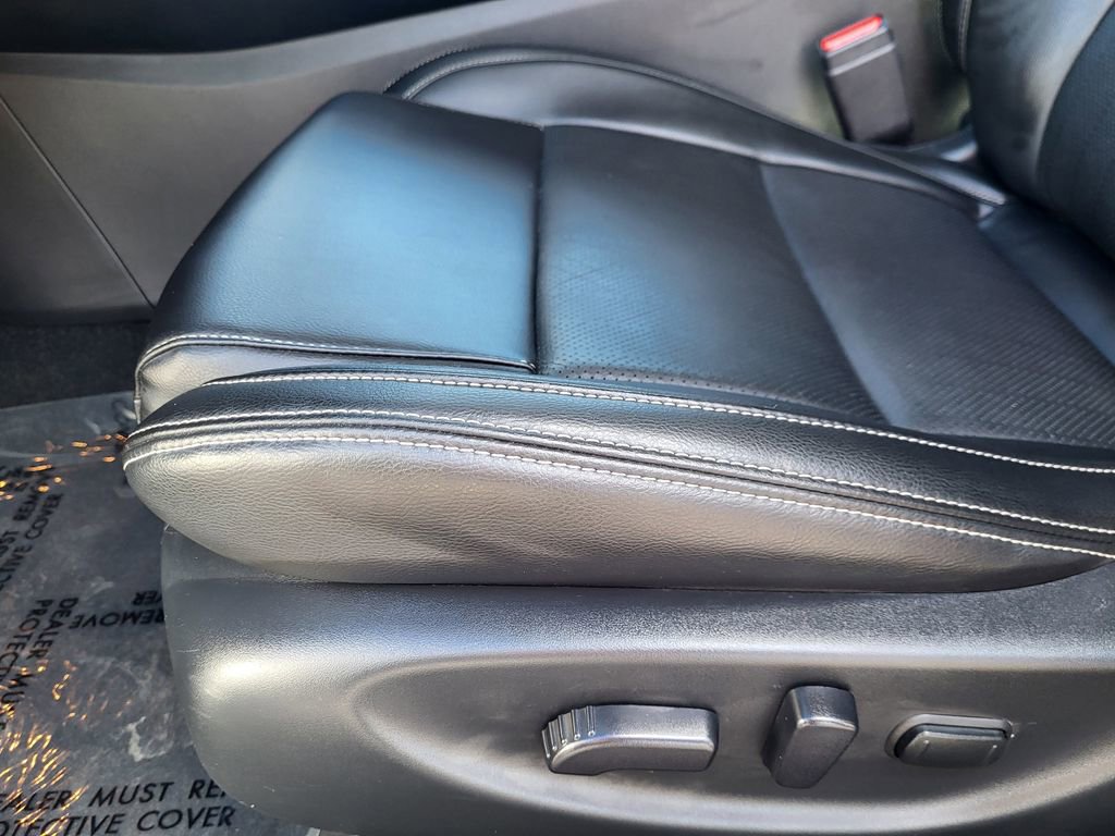 Used 2020 Nissan Maxima 3.5 SL w/ Floor Mat Group image 15