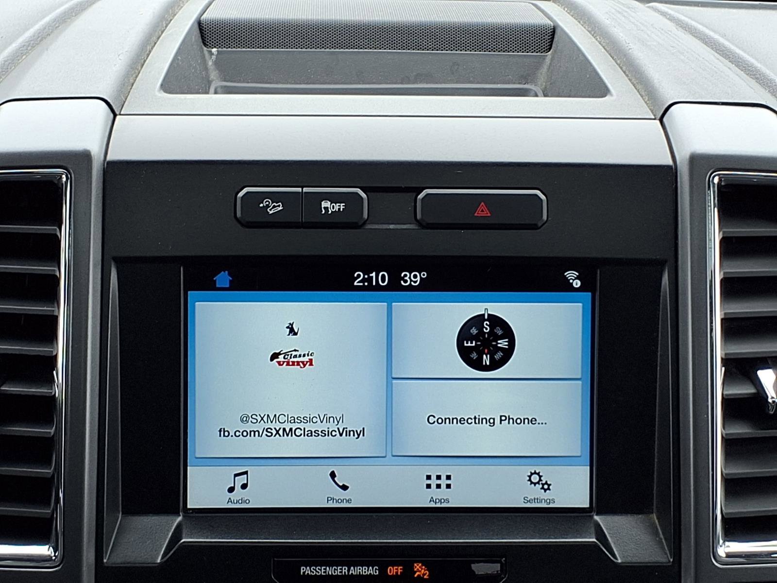 Used 2016 Ford F150 XLT w/ Equipment Group 302A Luxury image 12