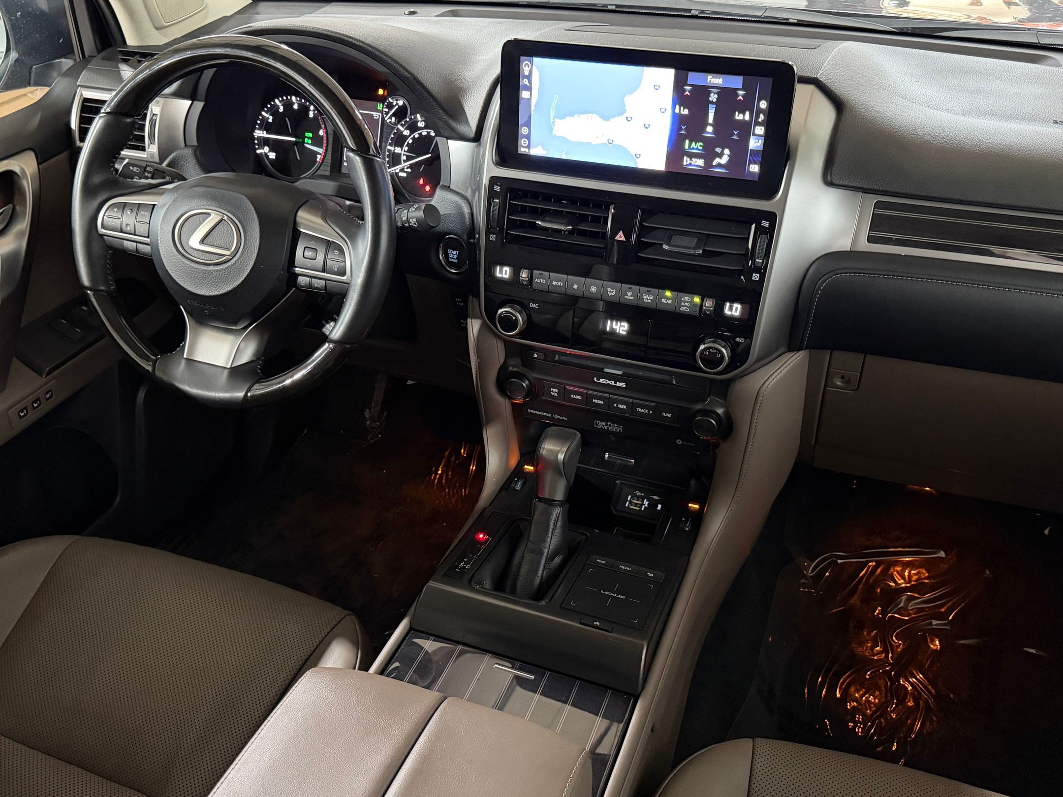 Used 2023 Lexus GX 460 Premium AWD/4WD image 45