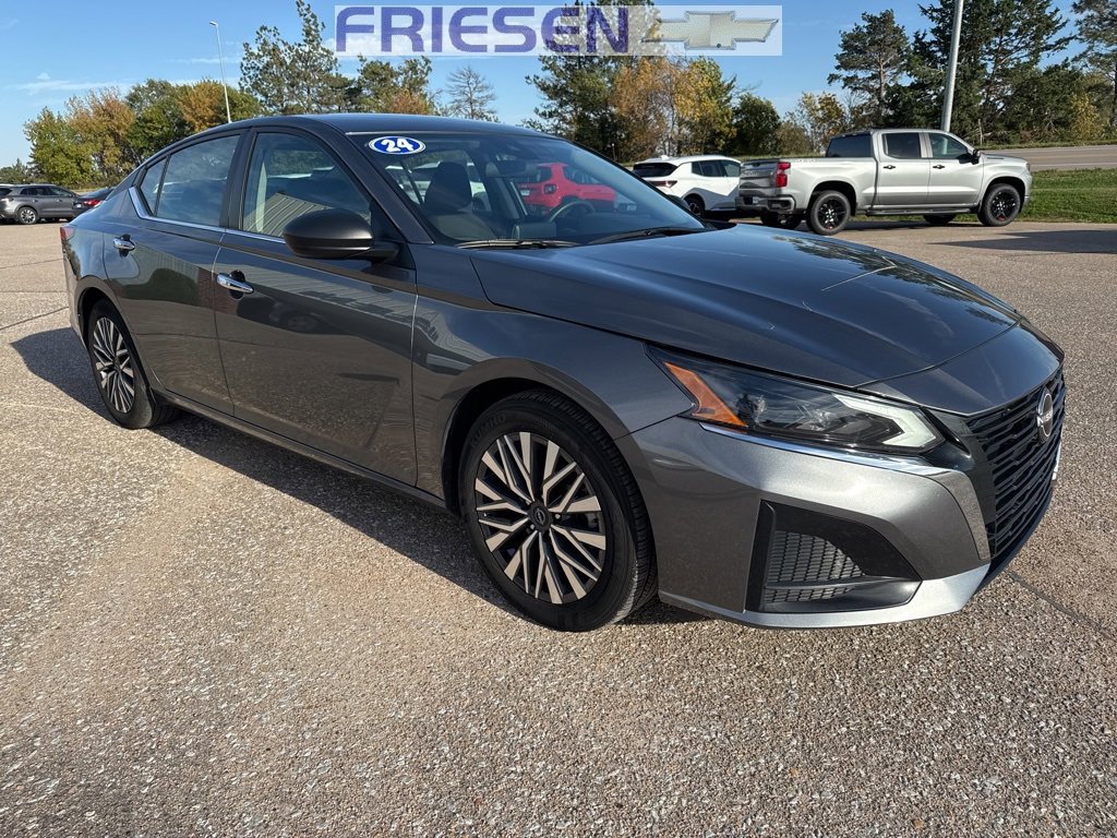 Used 2024 Nissan Altima 2.5 SV image 5