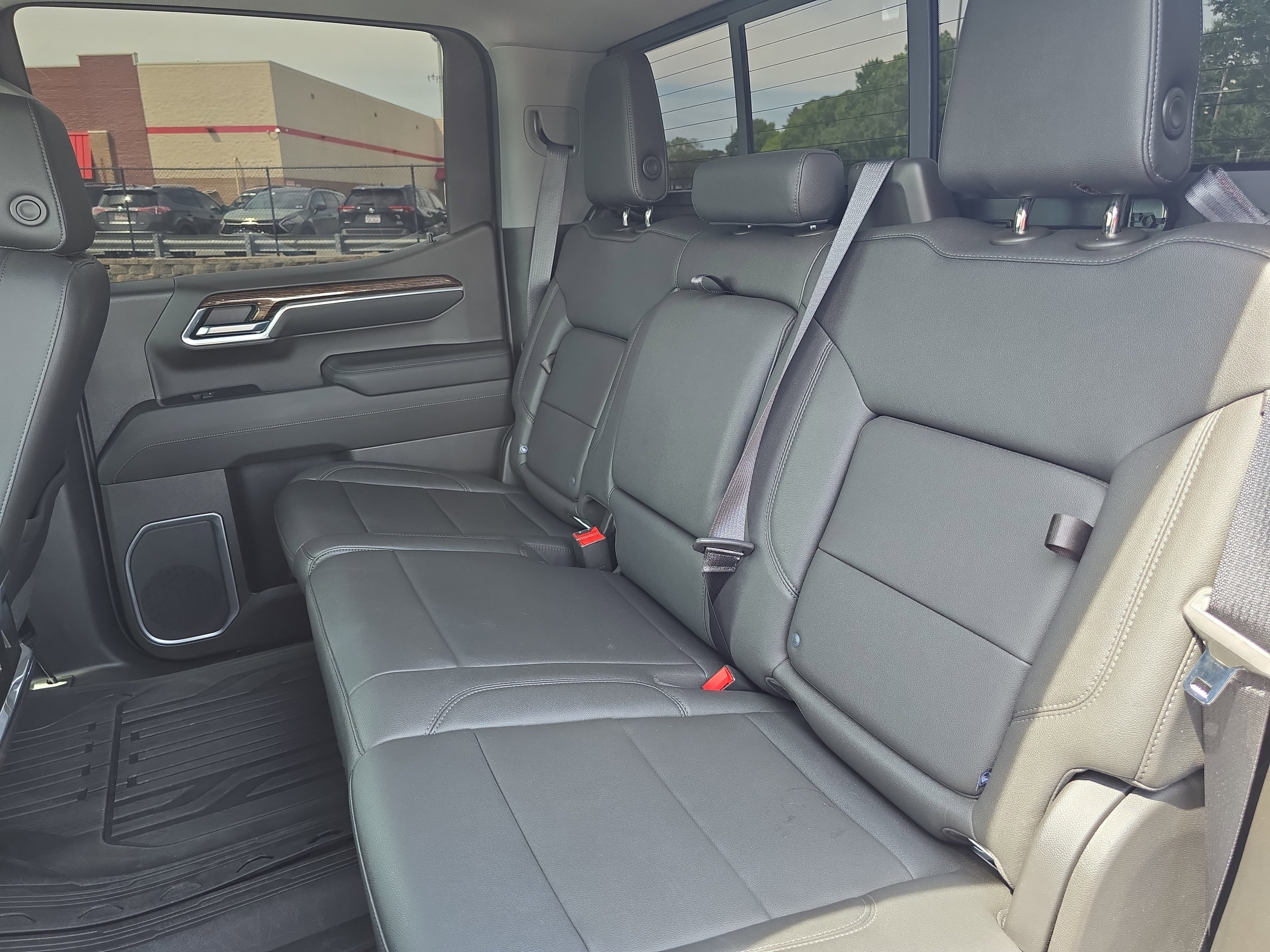 Used 2022 GMC Sierra 1500 Elevation w/ Elevation Premium Package AWD/4WD image 13